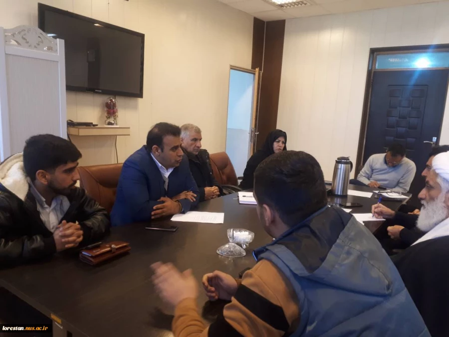 تصمیم گیری در مورد چگونگی اعزام دانشجویان استان به اردوی راهیان نور مناطق عملیاتی جنوب 4