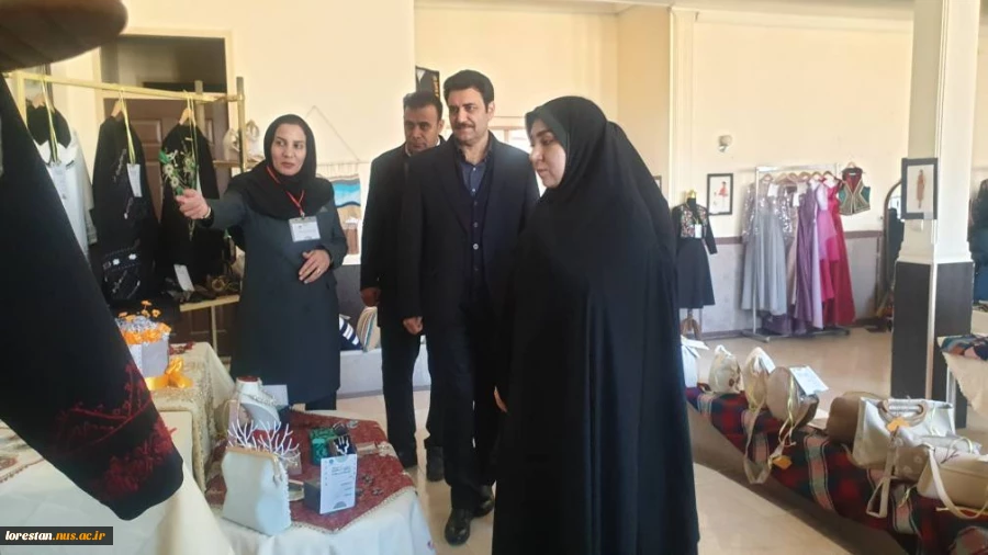 نمایشگاه دستاوردهای دانشگاه ملی مهارت استان لرستان به مناسبت گرامیداشت دهه مبارک فجر افتتاح شد. 4