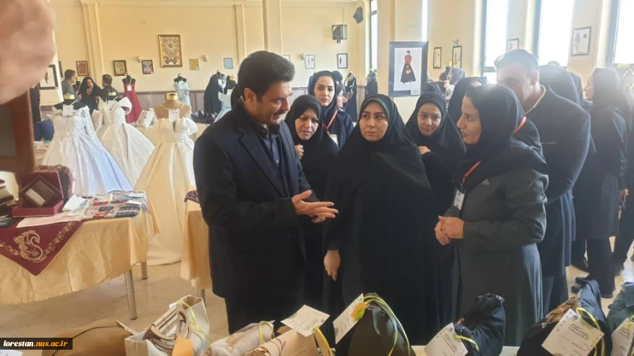 نمایشگاه دستاوردهای دانشگاه ملی مهارت استان لرستان به مناسبت گرامیداشت دهه مبارک فجر افتتاح شد. 5