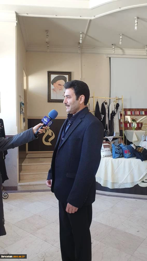نمایشگاه دستاوردهای دانشگاه ملی مهارت استان لرستان به مناسبت گرامیداشت دهه مبارک فجر افتتاح شد. 9