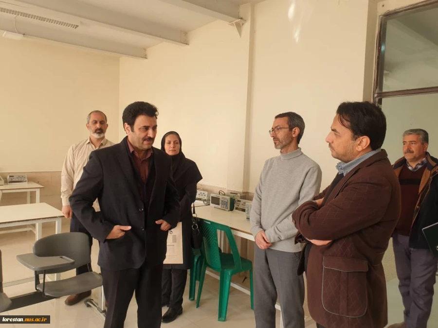 بازدید سرپرست دانشگاه ملی مهارت استان لرستان با شروع نیمسال دوم سال تحصیلی 04-1403 از آموزشکده ملی مهارت پسران بروجرد.  8