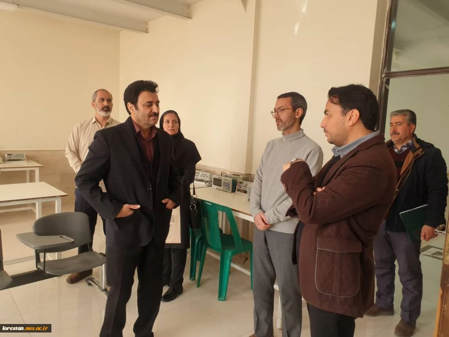 بازدید سرپرست دانشگاه ملی مهارت استان لرستان با شروع نیمسال دوم سال تحصیلی 04-1403 از آموزشکده ملی مهارت پسران بروجرد.  9