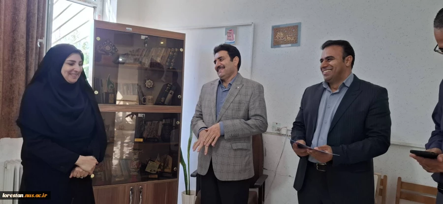 تقدیر و تشکر سرپرست دانشگاه ملی مهارت استان لرستان در آستانه سال نو از کارکنان  13