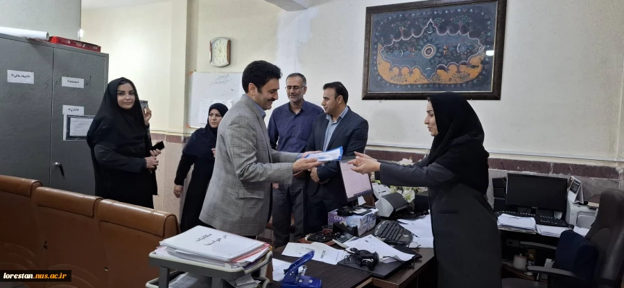 تقدیر و تشکر سرپرست دانشگاه ملی مهارت استان لرستان در آستانه سال نو 1404 از کارکنان 18