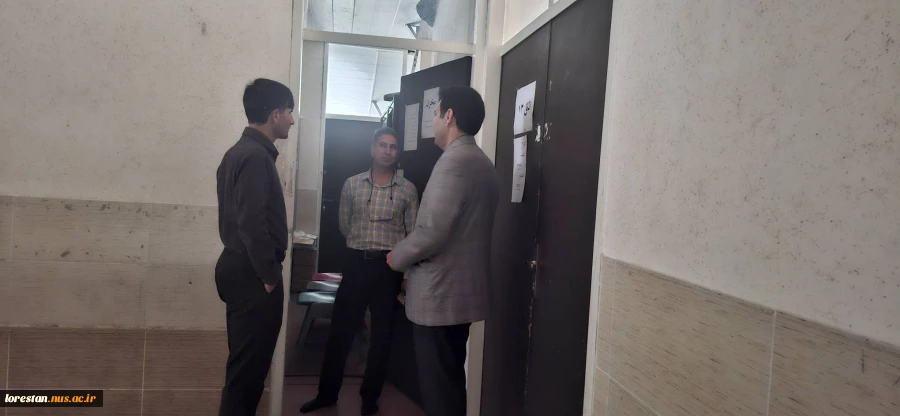 بازدید سرپرست  دانشگاه ملی مهارت استان لرستان از کلاس‌ها، کارگاه‌ها و فضاهای آموزشی دانشکده ملی مهارت پسران خرم آباد 9
