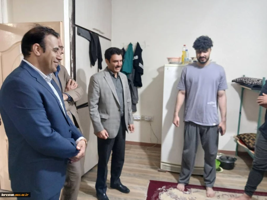 بازدید سرپرست دانشگاه ملی مهارت استان لرستان  از خوابگاه‌ها و سلف سرویس دانشجویی و سالن ورزشی دانشکده ملی مهارت پسران خرم آباد 4