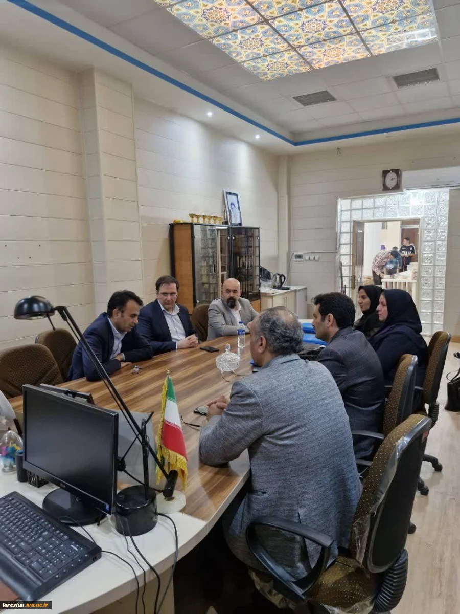 تقویت پیوند دانشگاه و صنعت؛ دیدار سرپرست  دانشگاه ملی مهارت واحد استانی لرستان با هیأت‌مدیره گروه صنعتی ایران‌جک 4