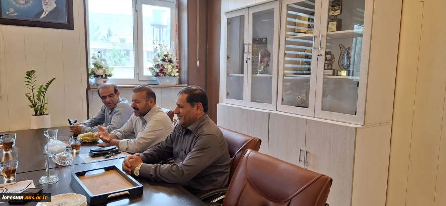 برگزاری نشست مشترک با هیئت کوهنوردی استان در دانشگاه ملی مهارت لرستان
 2