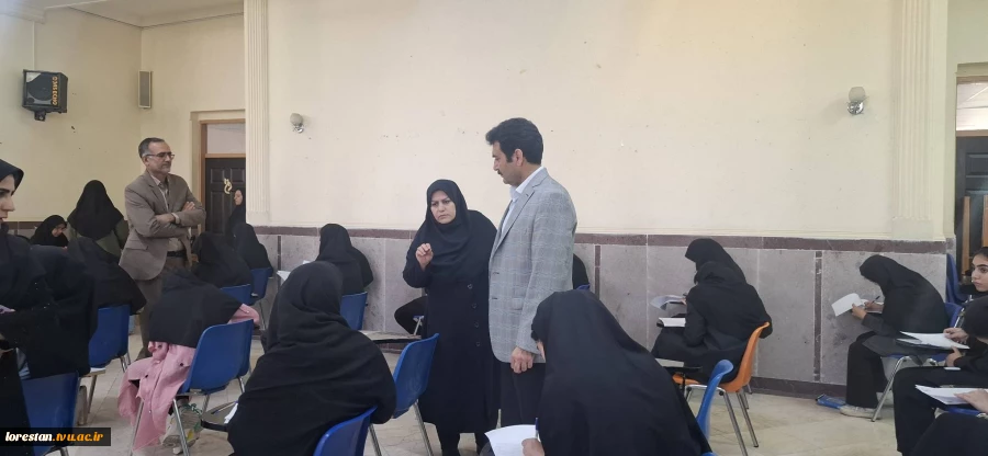 بازدید رئیس دانشگاه ملی مهارت استان لرستان از روند برگزاری امتحانات پایان‌ترم 7