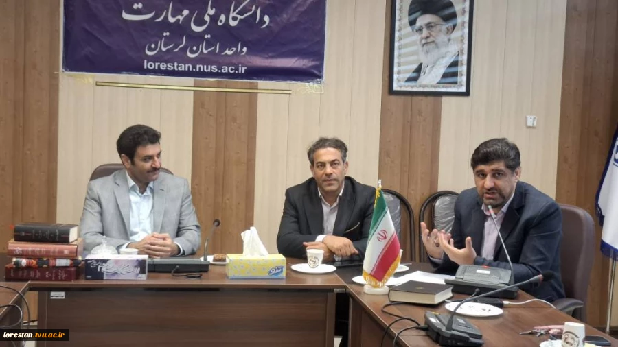 برگزاری نشست ادبی با موضوع «روان‌درمانگری حافظانه» به مناسبت روز شعر و ادب فارسی و بزرگداشت استاد شهریار 5