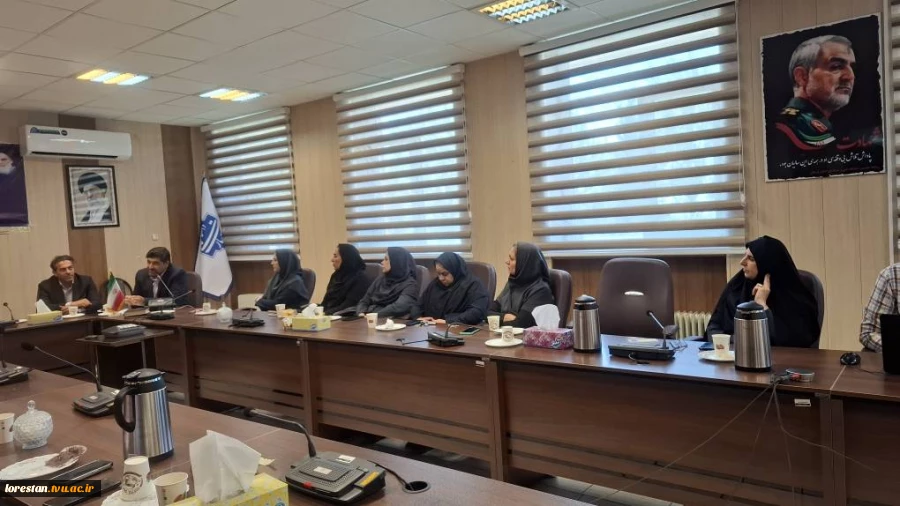 برگزاری نشست ادبی با موضوع «روان‌درمانگری حافظانه» به مناسبت روز شعر و ادب فارسی و بزرگداشت استاد شهریار 7