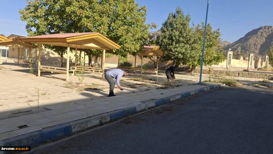 پویش ((روز سبز دانشگاه)) همزمان با شروع سال تحصیلی جدید، با همکاری شهرداری و آتش نشانی شهرستان خرم آباد برگزار شد 12