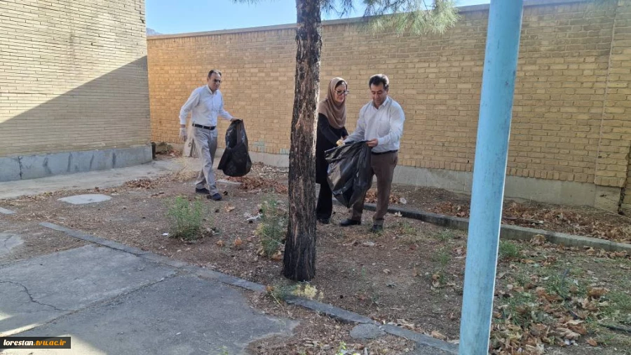 پویش ((روز سبز دانشگاه)) همزمان با شروع سال تحصیلی جدید، با همکاری شهرداری و آتش نشانی شهرستان خرم آباد برگزار شد 2