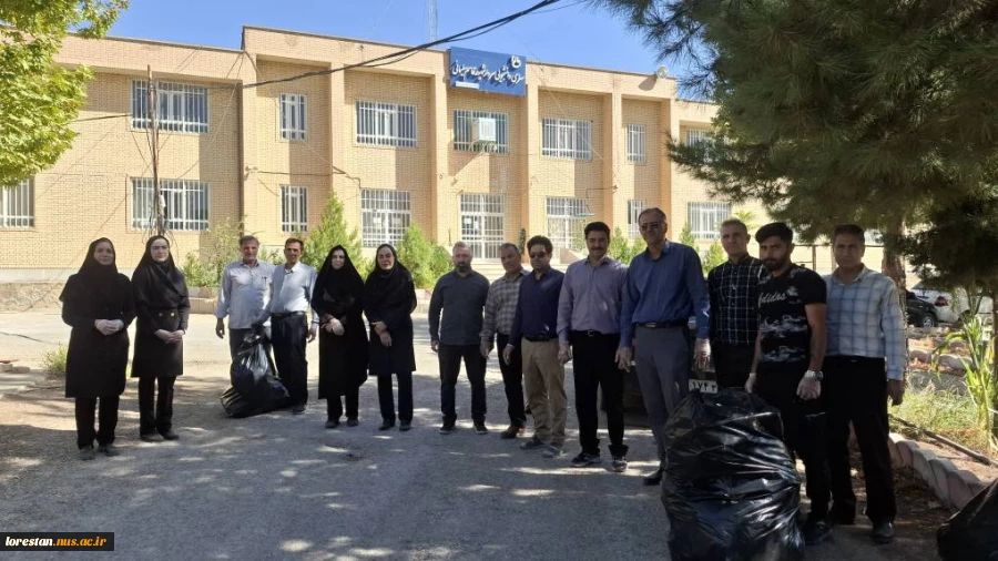 پویش ((روز سبز دانشگاه)) همزمان با شروع سال تحصیلی جدید، با همکاری شهرداری و آتش نشانی شهرستان خرم آباد برگزار شد 2