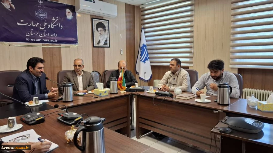 دیدار رئیس و جانشین سازمان بسیج اساتید استان لرستان با اساتید بسیجی دانشگاه ملی مهارت استان لرستان 2