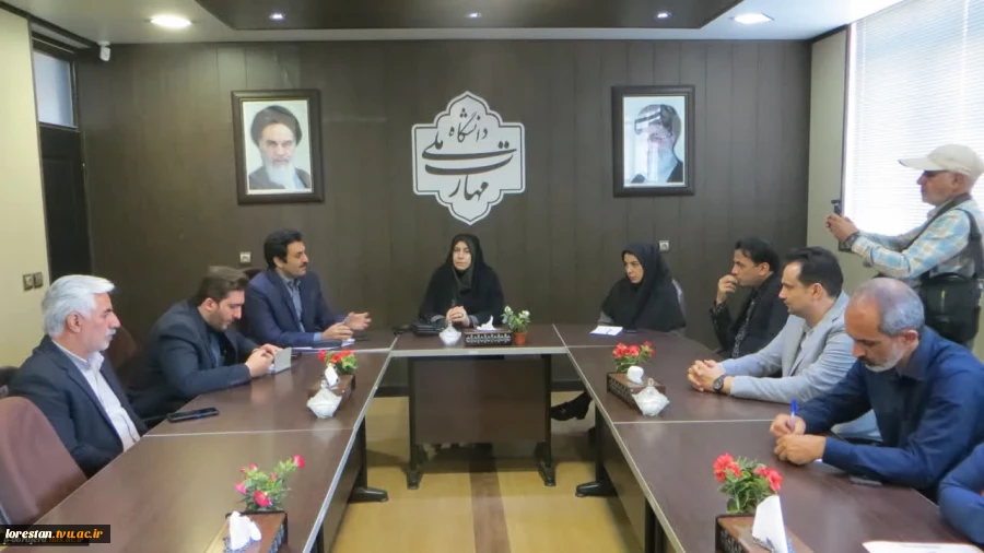 بازدید نماینده محترم مردم شهرستان بروجرد و اشترینان در مجلس شورای اسلامی از آموزشکده های پسران و دختران بروجرد  6