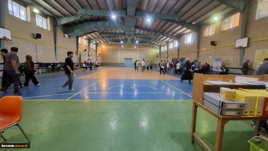 بازدید رئیس دانشگاه ملی مهارت استان لرستان از روند ثبت نام دانشجویان جدید الورود 8