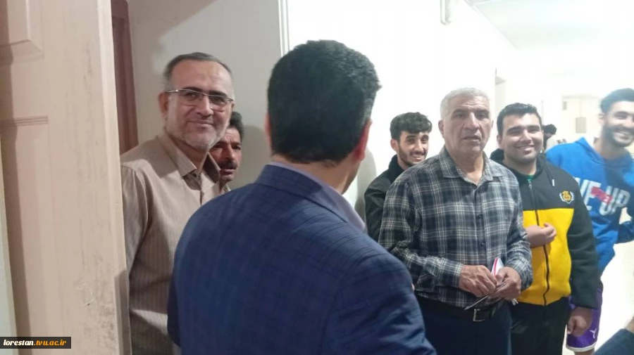 بازدید رئیس دانشگاه ملی مهارت استان لرستان و هیئت همراه از خوابگاه دانشجویی آموزشکده پسران خرم‌آباد 8