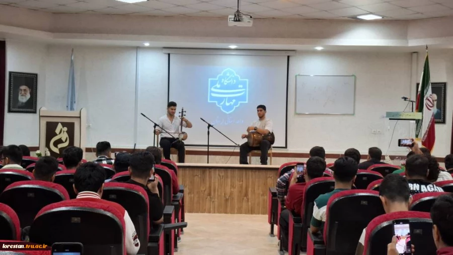 برگزاری جلسه توجیهی دانشجویان نوورود در دانشکده ملی مهارت پسران خرم‌آباد 9