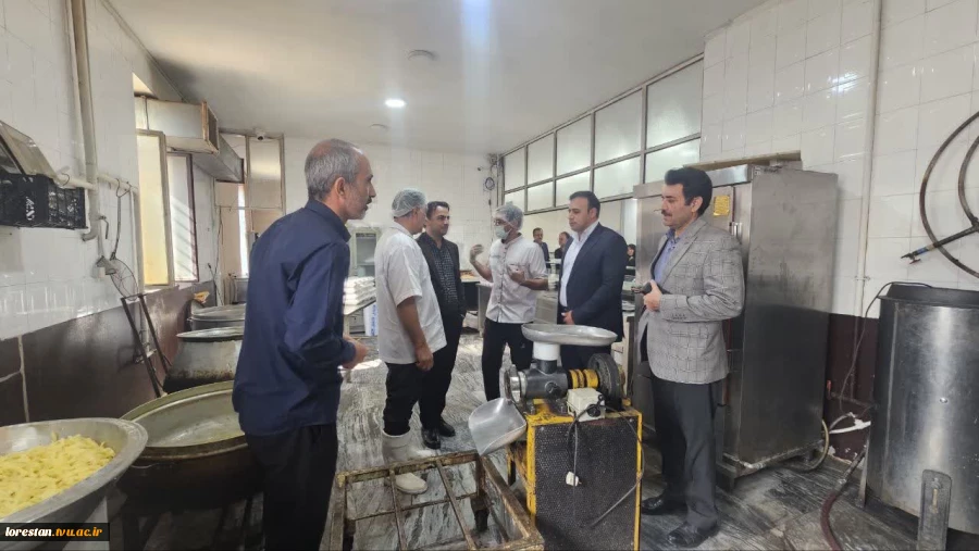 بازدید رییس دانشگاه ملی مهارت استان لرستان از خوابگاه و سلف دانشجویان آموزشکده های دختران و پسران بروجرد  3