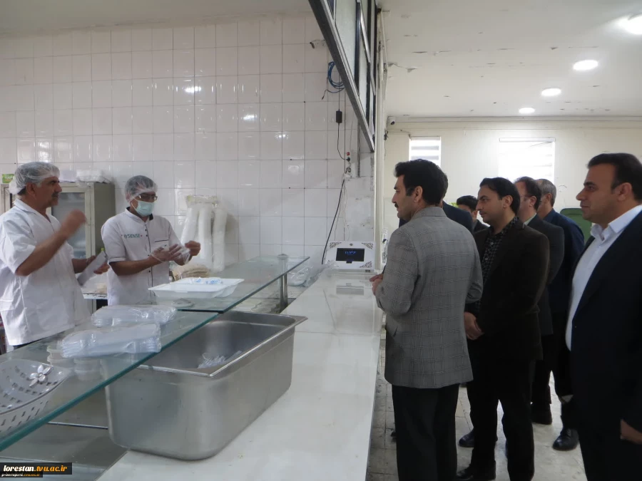 بازدید رییس دانشگاه ملی مهارت استان لرستان از خوابگاه و سلف دانشجویان آموزشکده های دختران و پسران بروجرد 6