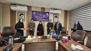 مراسم بزرگداشت ولادت حضرت فاطمه زهرا(س) با حضور مدیرکل امور اجتماعی و فرهنگی استانداری لرستان در آموزشکده پسران خرم آباد برگزار شد.
 13