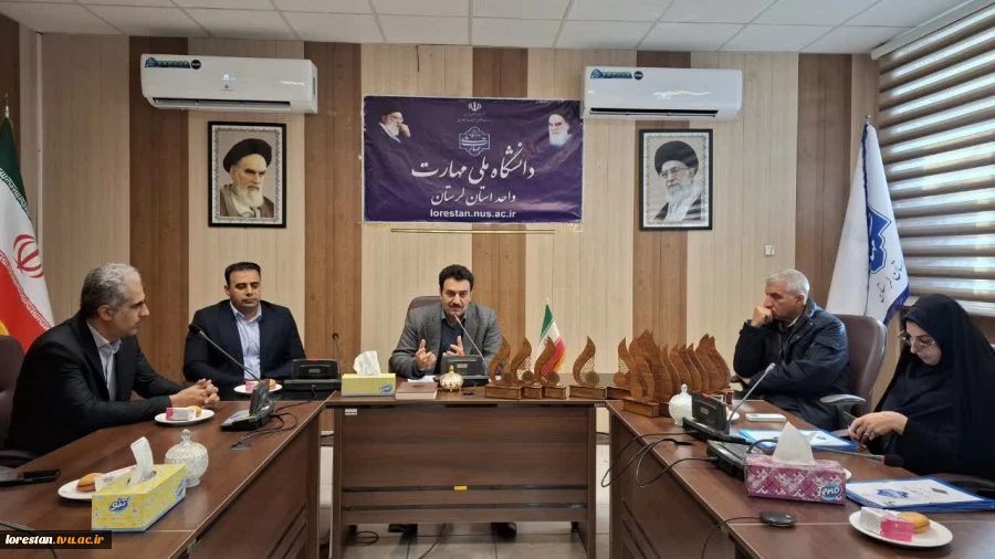 آیین تقدیر از دانشجویان برتر آموزشی، فرهنگی و ورزشی دانشکده ملی مهارت پسران خرم‌آباد برگزار شد 3