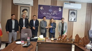 آیین تقدیر از دانشجویان برتر آموزشی، فرهنگی و ورزشی دانشکده ملی مهارت پسران خرم‌آباد برگزار شد 4