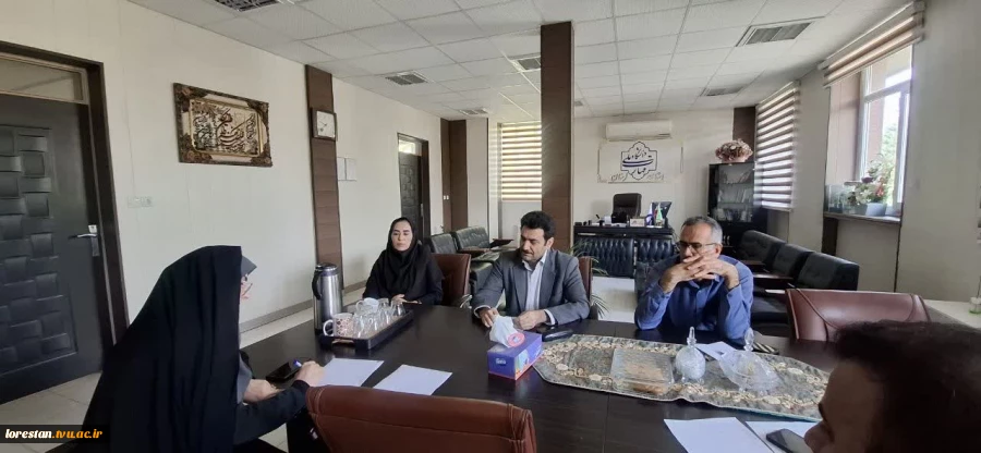 برگزاری جلسه شورای فرهنگی  با حضور رئیس دانشگاه ملی مهارت استان لرستان و اعضای شورا  2