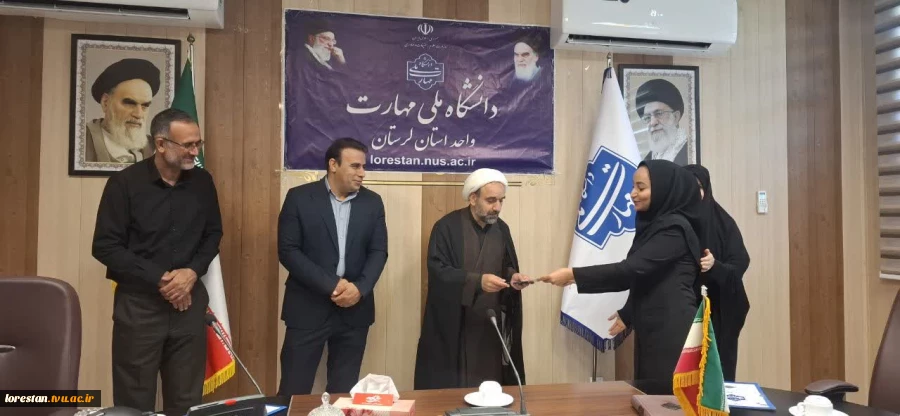 برگزاری مراسم روز گرامیداشت سالروز شهادت دکتر چمران و بزرگداشت روز ملی بسیج اساتید با حضور اساتید بسیجی همزمان با سایر دانشگاه ها و مراکز آموزش عالی در دانشگاه ملی مهارت استان لرستان  9