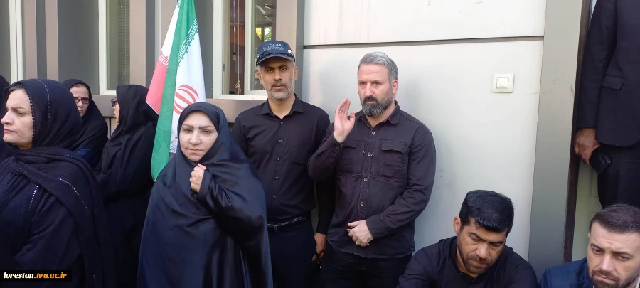 برگزاری مراسم آیین وداع و بدرقه آقای شهید ایران با حضور دانشگاهیان در استانداری لرستان 5
