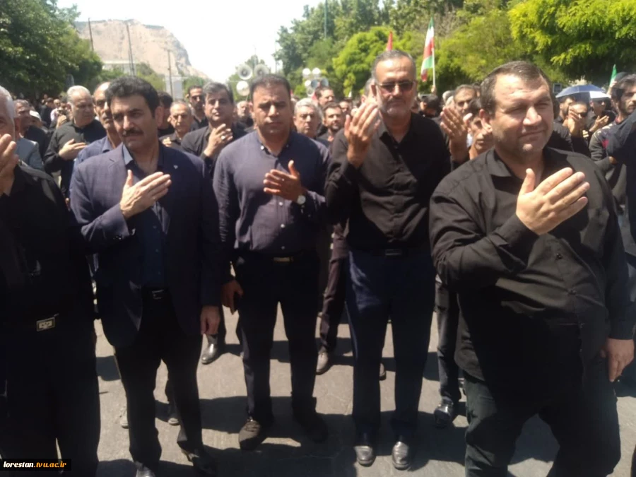 دانشگاهیان استان لرستان در «سوگ» و «بیعت» از میدان شهدا تا مصلی الغدیر خرم‌آباد  5