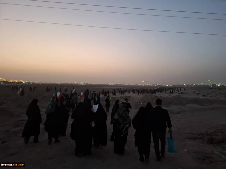 حضور کاروان دانشگاهیان دانشگاه ملی مهارت استان لرستان در آیین وداع با رهبر شهید در شهر مقدس قم 17