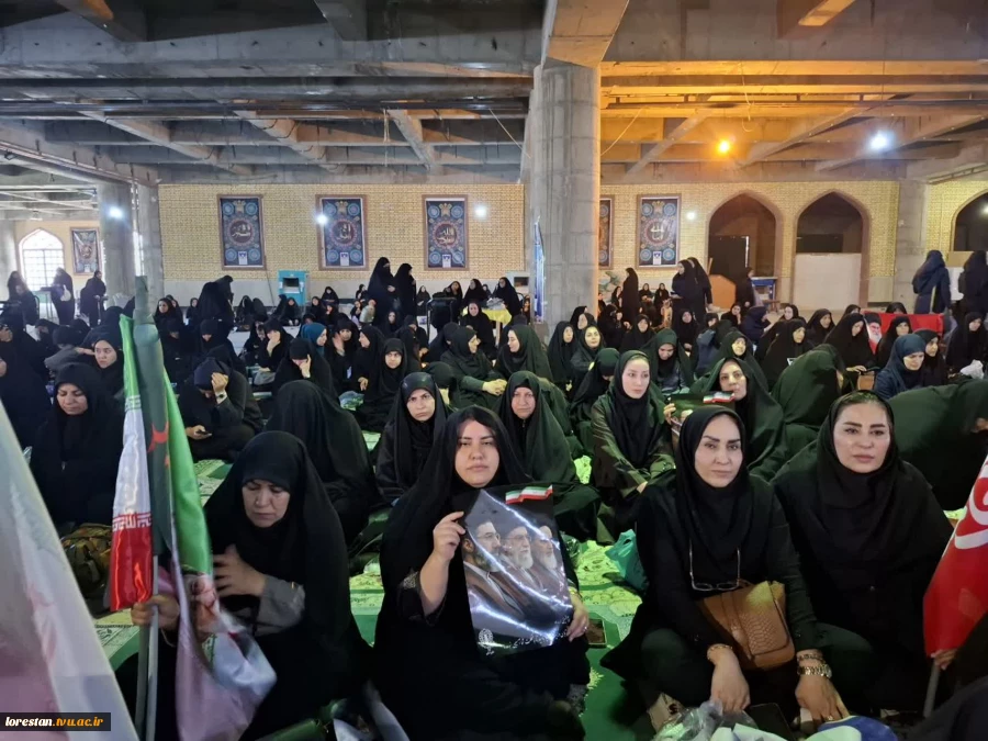 حضور کارکنان دانشگاه ملی مهارت استان لرستان در مراسم سومین روز خاکسپاری رهبر شهید 3