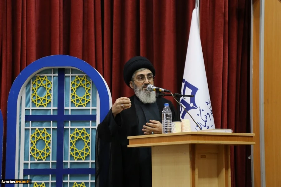 مراسم بزرگداشت و سوگواری در رثای رهبر شهید انقلاب اسلامی با حضور خانواده بزرگ دانشگاهیان استان لرستان  16