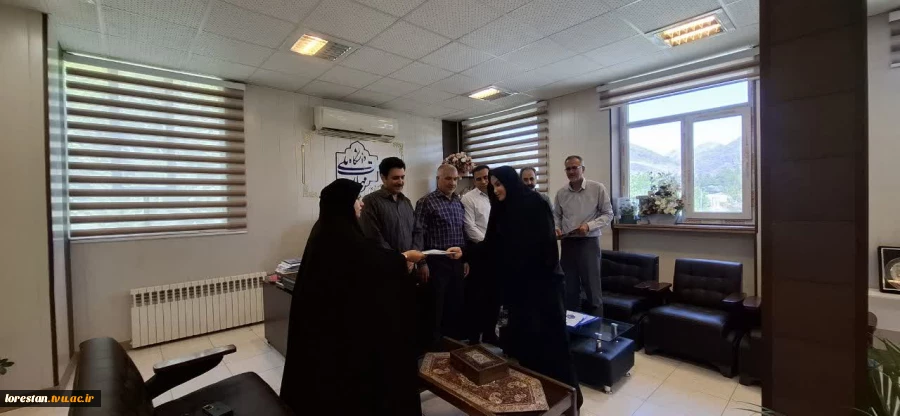 تجلیل رئیس دانشگاه ملی مهارت استان لرستان از کارکنان حراست و فناوری اطلاعات  5