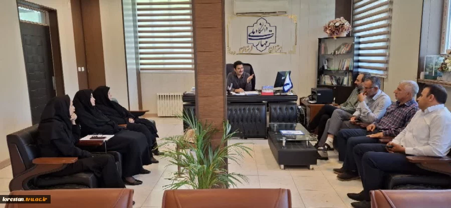 تجلیل رئیس دانشگاه ملی مهارت استان لرستان از کارکنان حراست و فناوری اطلاعات  7