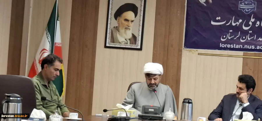 گرامیداشت روز کارمند در دانشگاه ملی مهارت لرستان؛ از تجلیل کارکنان نمونه تا تشریح دستاوردهای دانشگاه 3