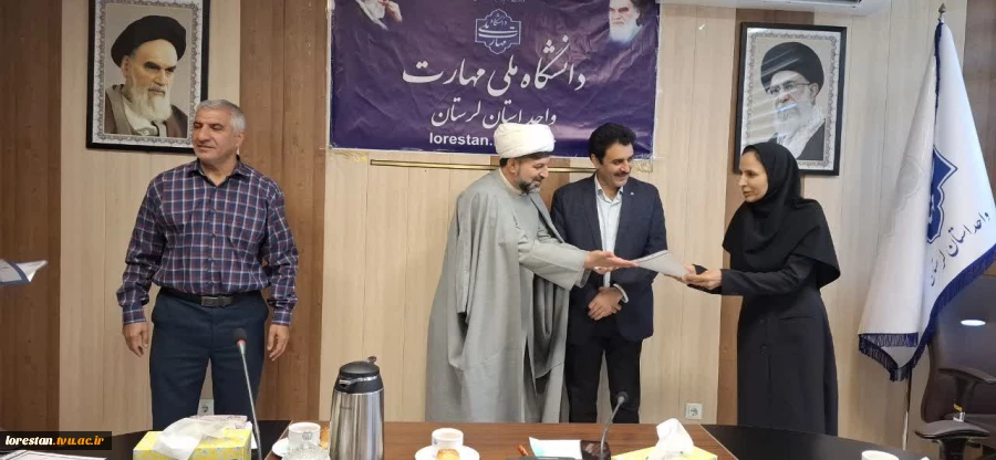 گرامیداشت روز کارمند در دانشگاه ملی مهارت لرستان؛ از تجلیل کارکنان نمونه تا تشریح دستاوردهای دانشگاه 5