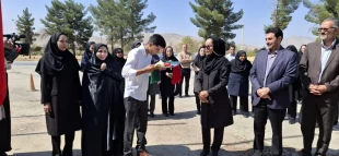 اهتزاز پرچم جمهوری اسلامی ایران در آیین آغاز سال تحصیلی دانشگاه ملی مهارت لرستان 5