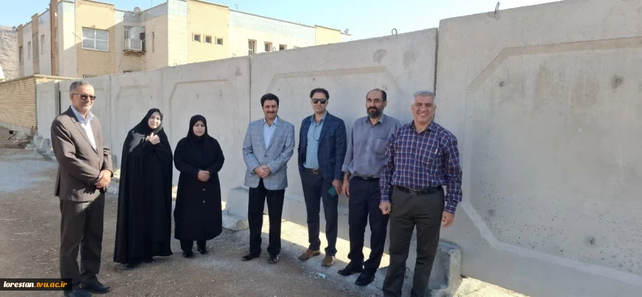 تکمیل دیوار پیرامونی سایت دانشگاه ملی مهارت استان لرستان با اعتبار ۲.۵ میلیارد تومان
 6
