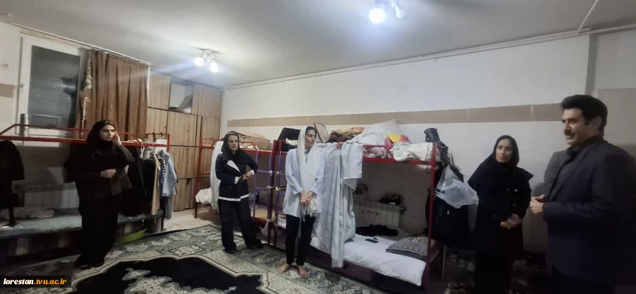 بازدید رئیس دانشگاه ملی مهارت استان لرستان از خوابگاه دانشجویی آموزشکده دختران خرم‌آباد 5