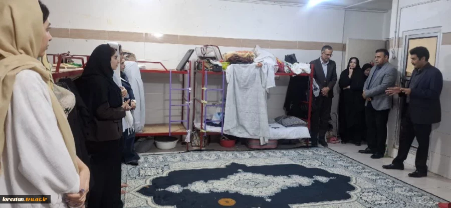 بازدید رئیس دانشگاه ملی مهارت استان لرستان از خوابگاه دانشجویی آموزشکده دختران خرم‌آباد 12