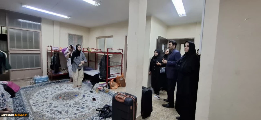 بازدید رئیس دانشگاه ملی مهارت استان لرستان از خوابگاه دانشجویی آموزشکده دختران خرم‌آباد 20